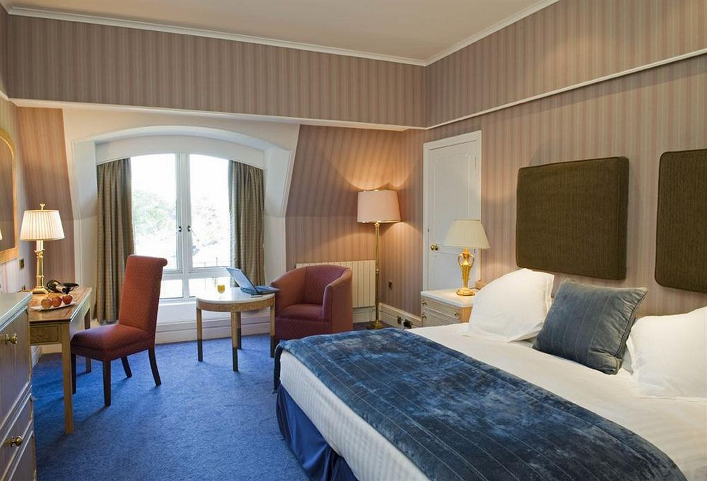 The Culloden Estate And Spa Holywood  Δωμάτιο φωτογραφία A room at the hotel