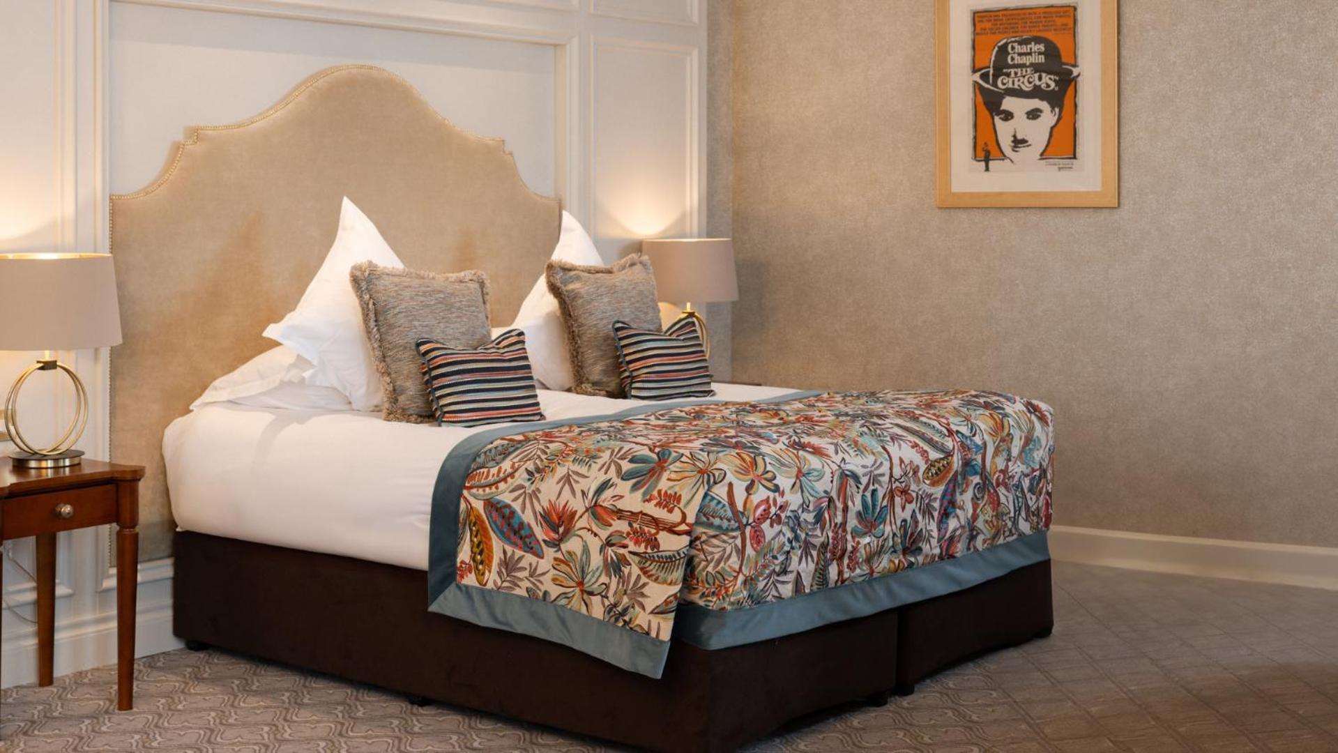 The Culloden Estate And Spa Holywood  Εξωτερικό φωτογραφία A bed with a bed frame