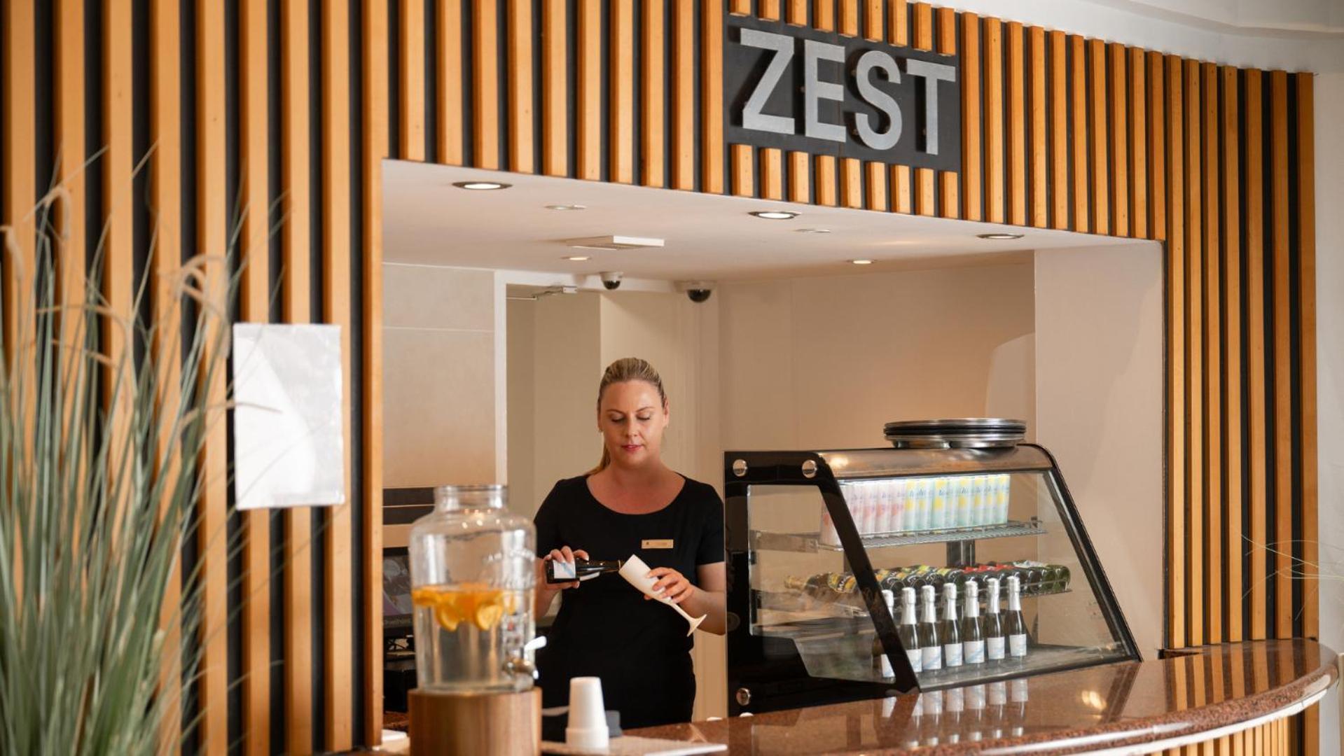 The Culloden Estate And Spa Holywood  Εξωτερικό φωτογραφία ZEST