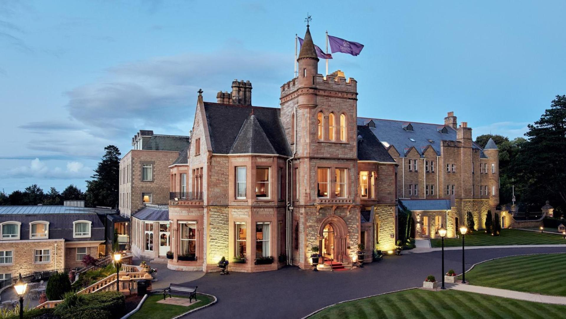 The Culloden Estate And Spa Holywood  Εξωτερικό φωτογραφία The main entrance of the hotel